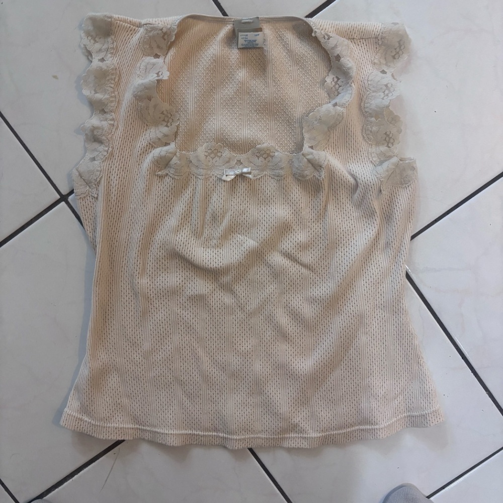 vintage 80s tank top with lace trim and bow * accepting offers - Picture 3 of 5